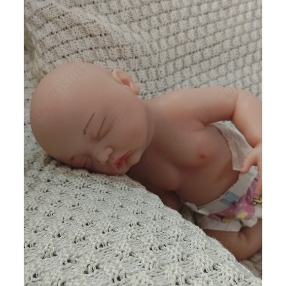 45cm Closed Eyes Sleeping Newborn Platinum Silicone 7.7lbs Reborn Baby Girl Doll - Picture 2 of 12